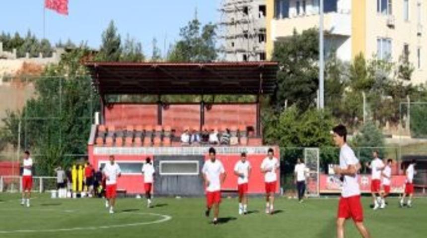 Hikmet Karaman Takımın Başına Ge&ccedil;ti