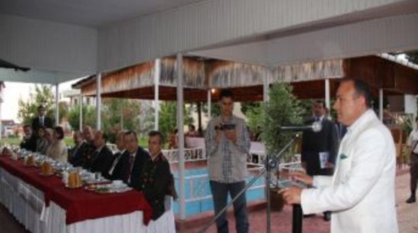 Trabzon Emniyeti&rsquo;nde Terfi Heyecanı Ve Veda H&uuml;zn&uuml; Birarada Yaşandı