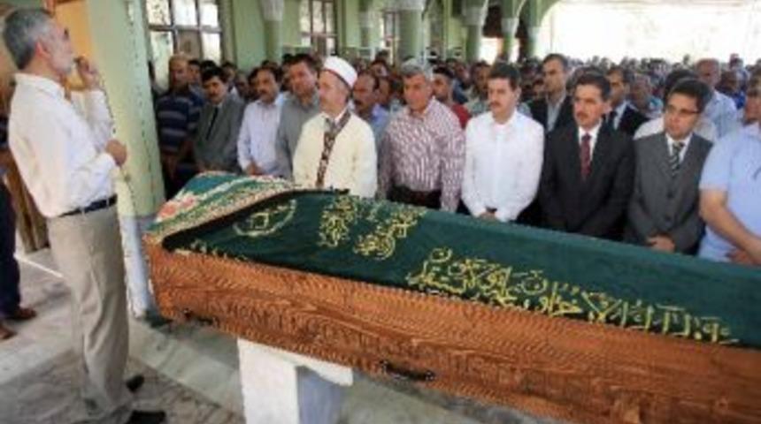 Başkan Karaosmanoğlu&rsquo;ndan Halasına Son G&ouml;rev