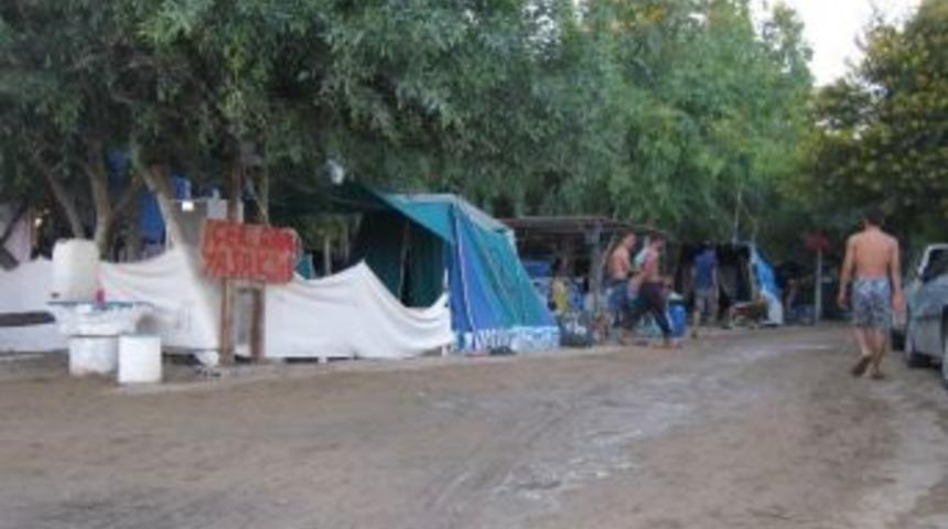 S&ouml;ğ&uuml;t G&ouml;lgesindeki &Ccedil;adırlarda Deniz Keyfi