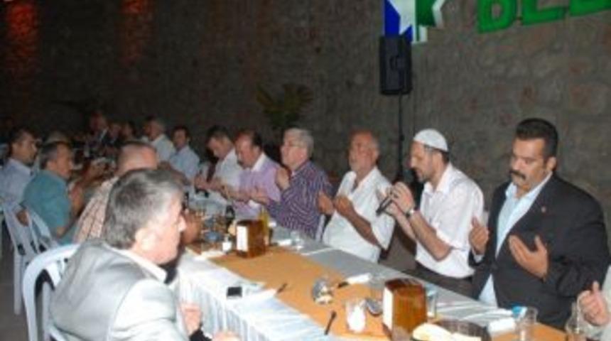 Başkan Doğan Eski Ve Yeni Muhtarları Buluşturdu