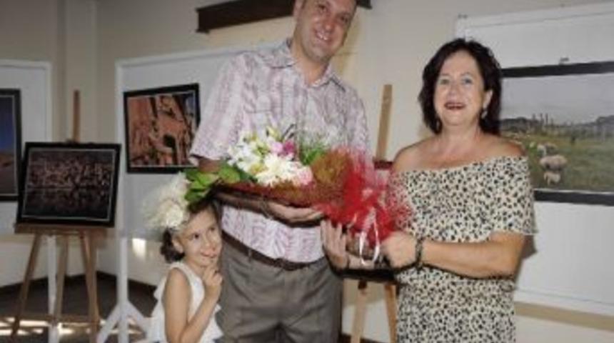 İnsan Ve Tarih Fotoğraf Sergisinde Buluştu