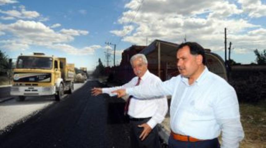 Aldırmaz'dan asfalt denetimi