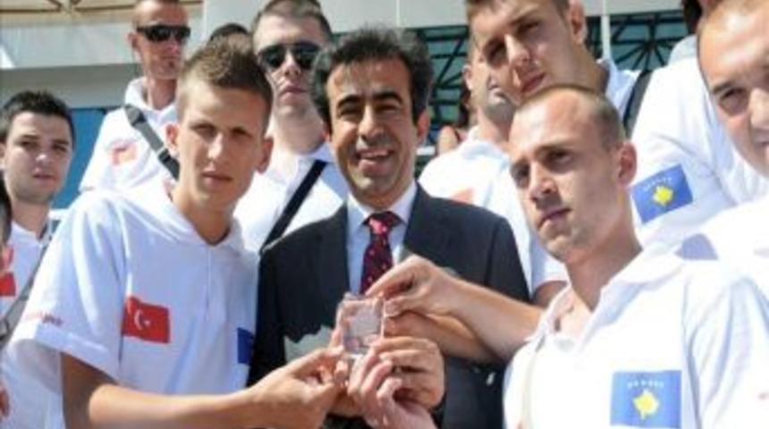 Umep Gen&ccedil;leri Vali G&uuml;zeloğlu&rsquo;nu Ziyaret Etti