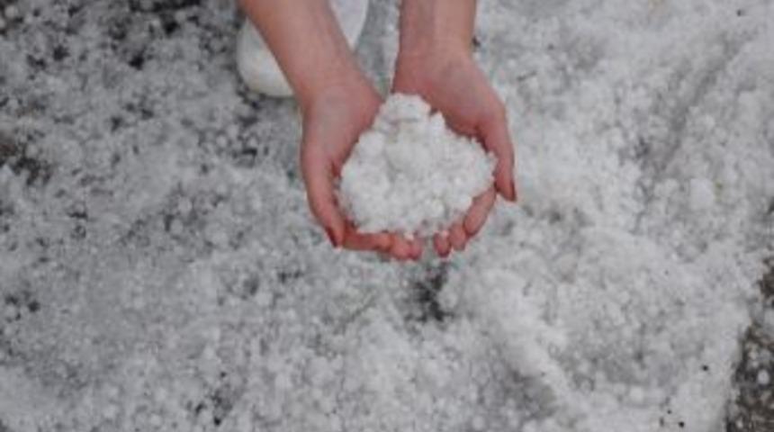 Erzurum&rsquo;da Dolu S&uuml;rprizi