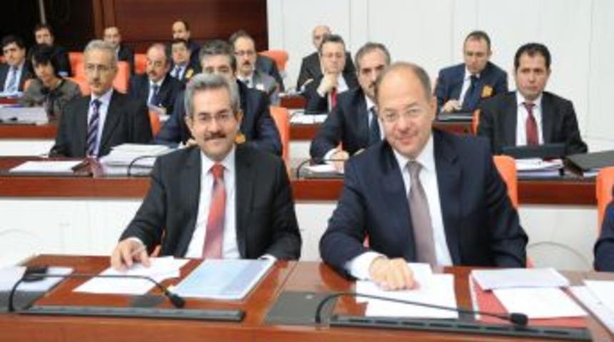 İnt&ouml;rn Doktorlara Aylık 310 Lira &Ouml;denecek