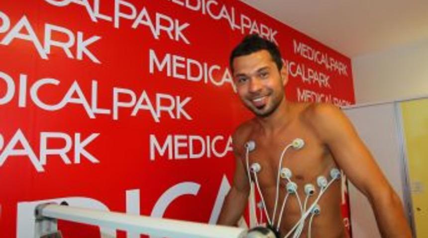 Fenerbah&ccedil;e, Serkan Kırıntılı'nın S&ouml;zleşmesini Uzattı