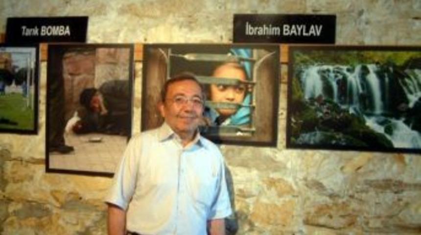 Burhaniye&rsquo;de Doktor Fotoğraf&ccedil;ının Eserleri İlgi G&ouml;rd&uuml;