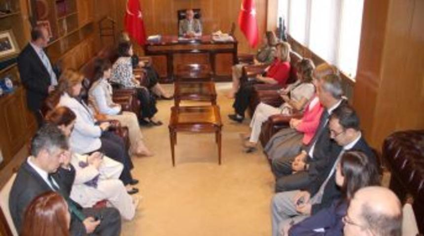 Vali Kızılcık, TBMM Kadın Erkek Fırsat Eşitliği Komisyonu&rsquo;nu Kabul Etti