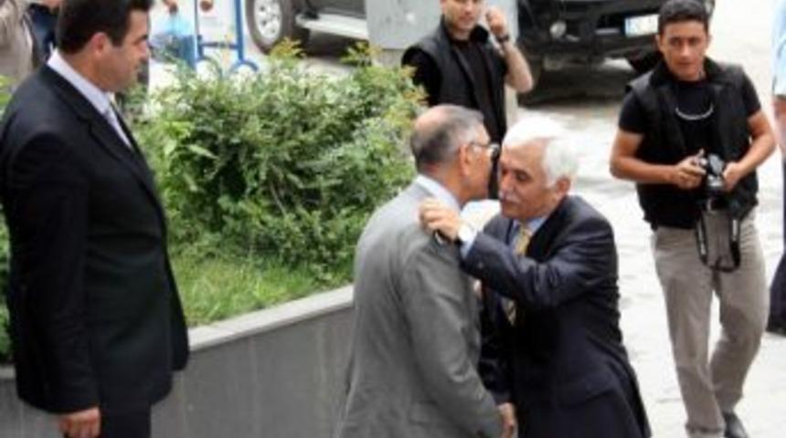 Vali Alimoğlu&rsquo;ndan Belediye Başkanı Bedirhanoğlu&rsquo;na İade-i Ziyaret