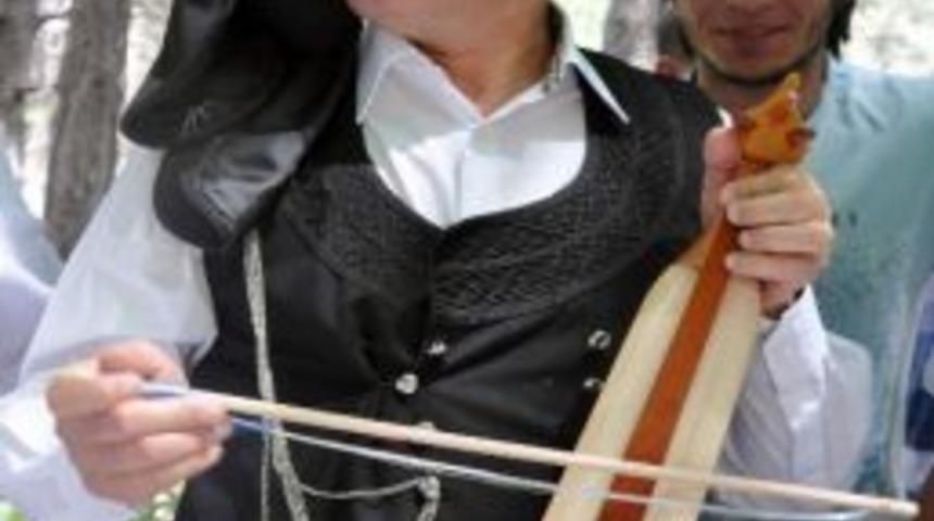 B&uuml;y&uuml;kerşen&rsquo;e Fahri Karadenizli &Uuml;nvanı