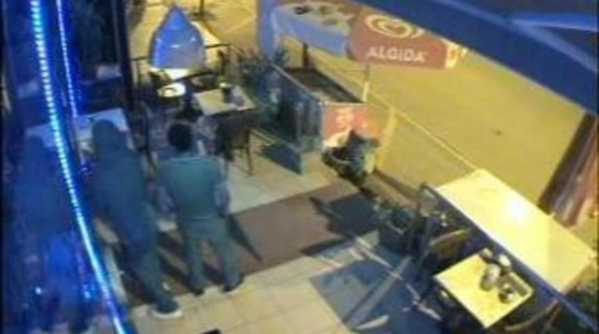 Lcd Hırsızları Kameralara Takıldı