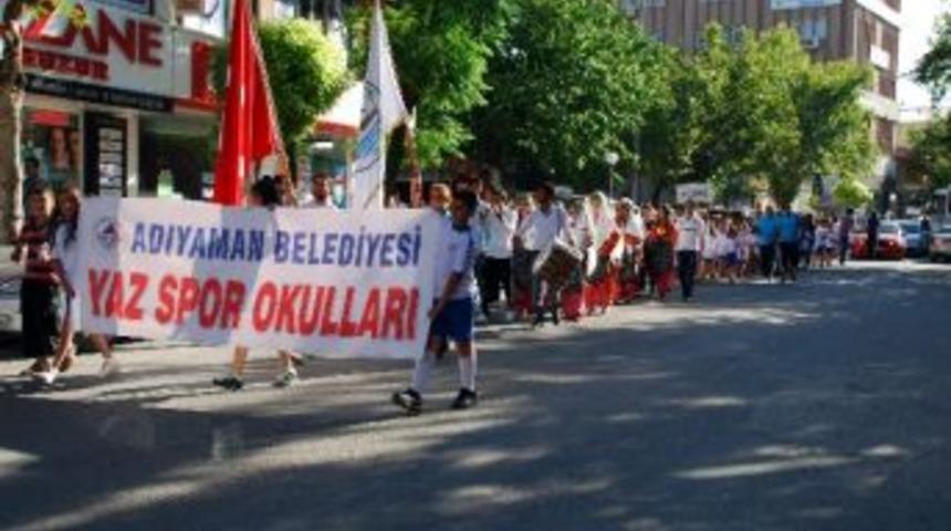 Aquapark D&uuml;zenlenen A&ccedil;ılış T&ouml;reniyle Hizmete Girdi