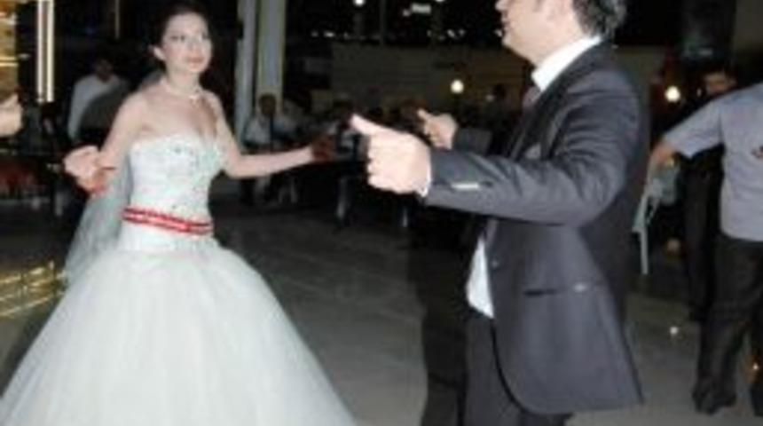 Gazeteci &Ccedil;iftin Mutlu G&uuml;n&uuml;