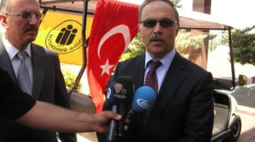 Malatya İn&ouml;n&uuml; &Uuml;niversitesi&rsquo;nde Engelli &Ouml;ğrencilere Ara&ccedil; Bağışlandı