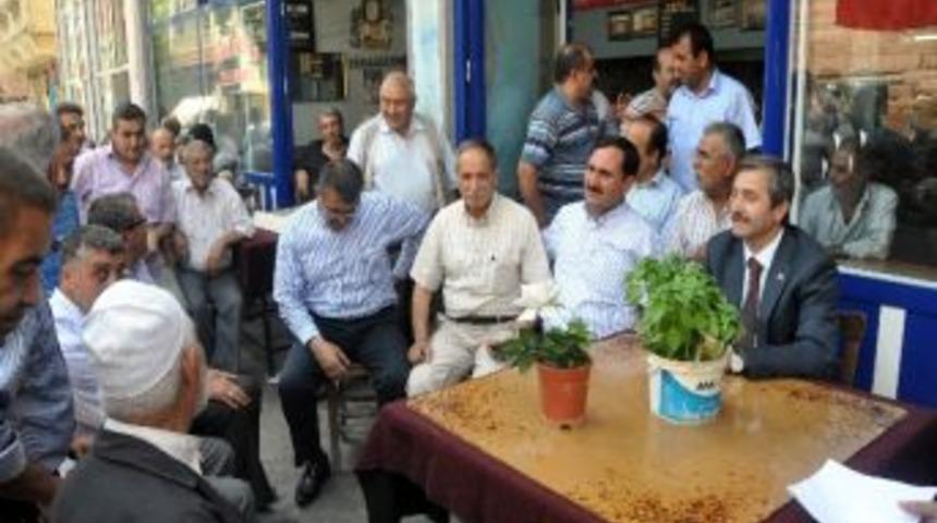 Başkan Tahmazoğlu, Esnaf Ve Vatandaşlarla İ&ccedil; İ&ccedil;e