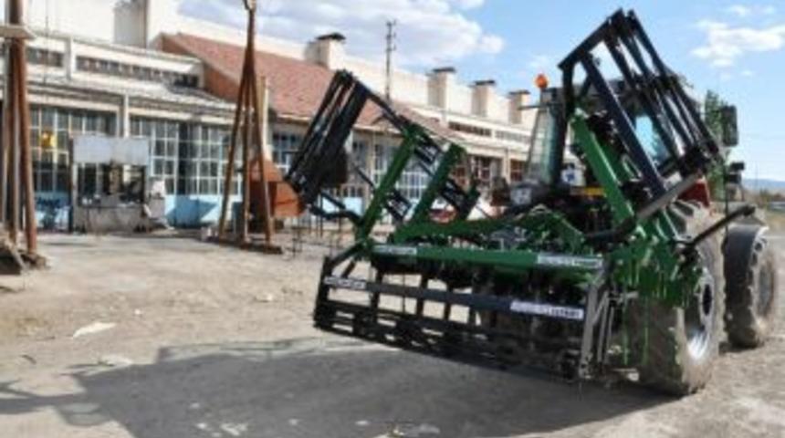 Yerk&ouml;y Sanayisinde Piston Katlamalı Kazayağı &Uuml;retildi