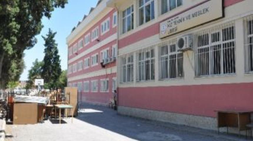 Soma Kız Meslek Lisesi Gazi İlk&ouml;retim Okulu'na Taşınıyor