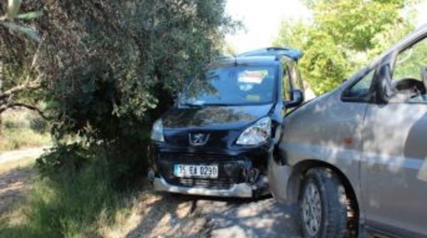 Urla'da Trafik Kazası: 1 Yaralı