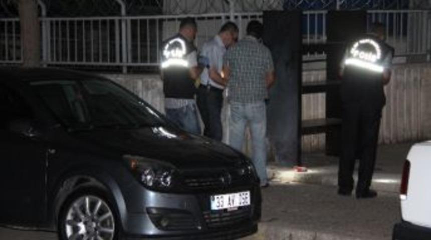 Polis Lojmanları &Ouml;n&uuml;nde Patlama