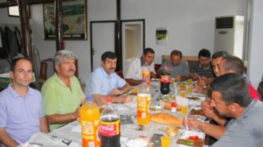 Yazıcı'dan asfalt ekibine teşekk&uuml;r