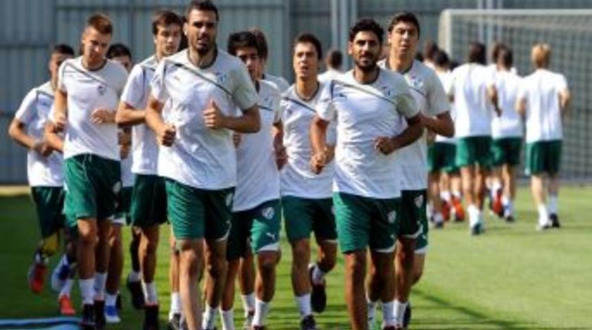 Bursaspor Yarın Avusturya&rsquo;ya Gidiyor