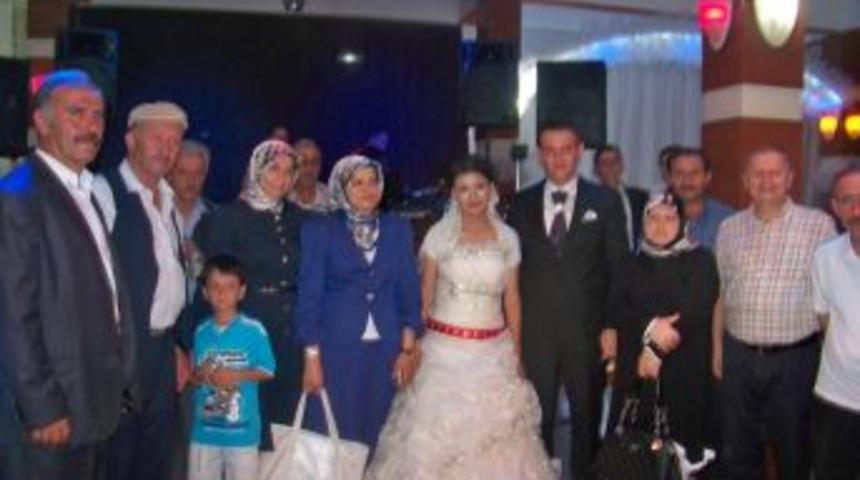 Bir deniz yıldızı daha hayata tutundu