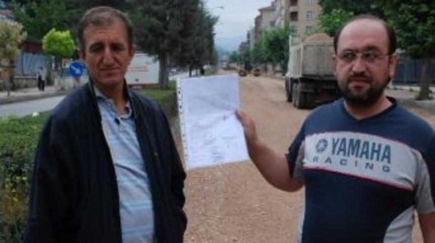 Tokat&rsquo;ta Esnaf Yol &Ccedil;alışmalarının Hızlandırılması İ&ccedil;in İmza Topladı