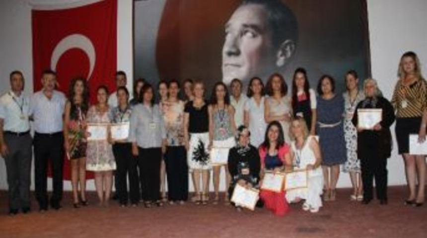 &lsquo;elim Sende Projesi&rsquo;nde Kursiyerler Sertifikalarını Aldı