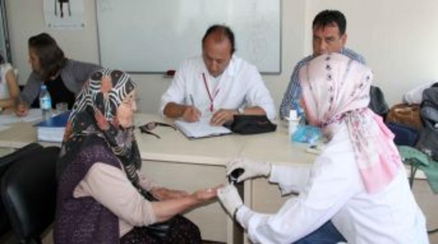 Polatlı'da Yaşlılar Sağlık Taramasından Ge&ccedil;ti
