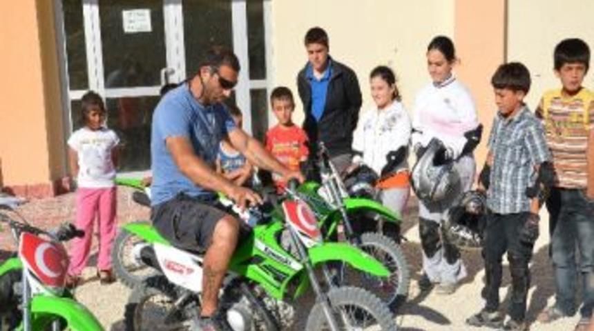 &Ccedil;ocuklara Motosiklet Eğitimi