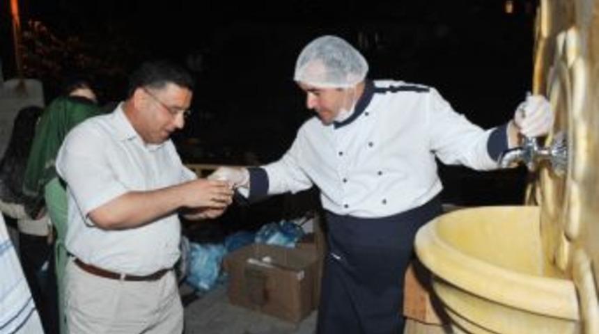 Kandile &Ouml;zel Şerbet İkramı