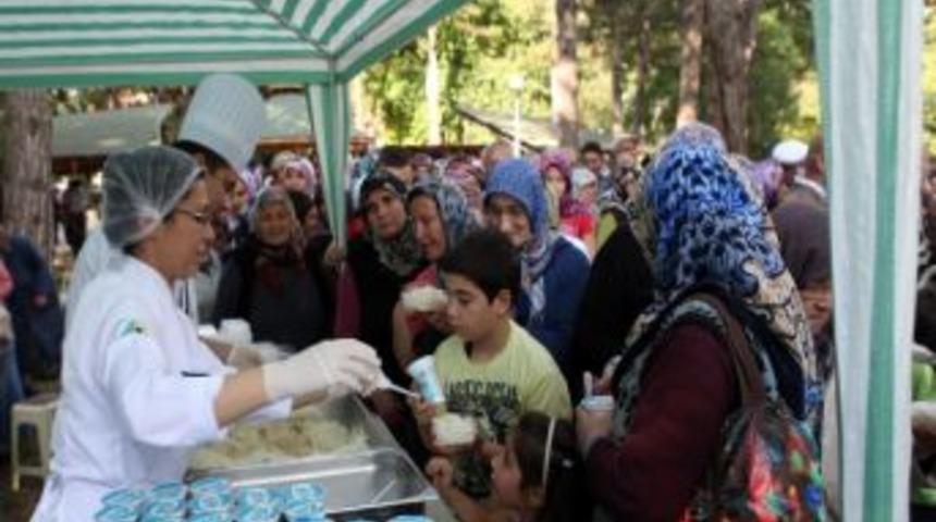 Bolu&rsquo;da Mezarlıklarda Hatim Duası Yapıldı