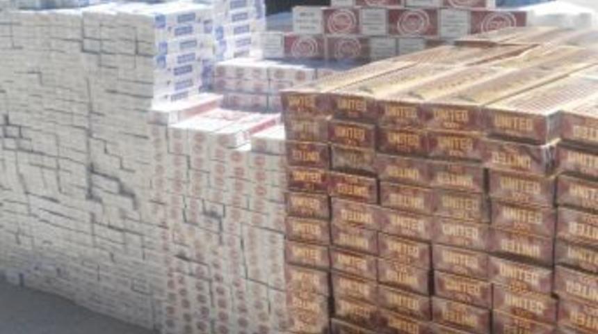 İplik Balyaları Arasında Ka&ccedil;ak Sigara Sevkıyatı