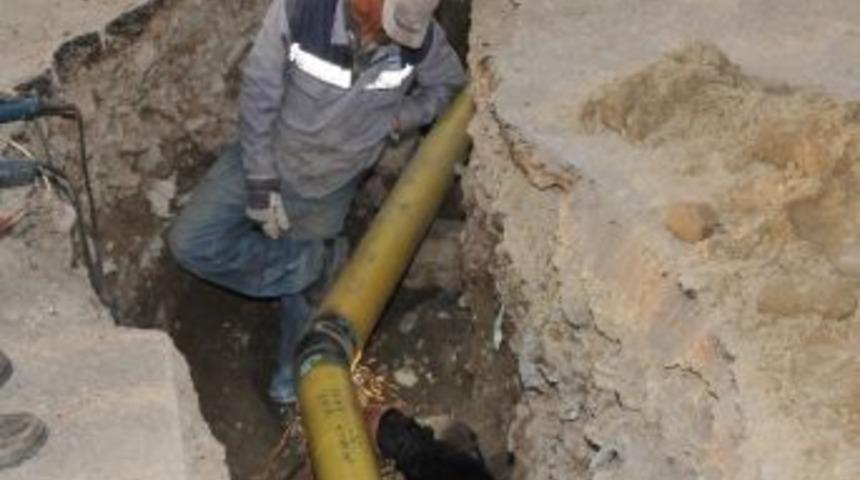 Osmaniye&rsquo;de Doğal Gaz Hattı D&ouml;şeme &Ccedil;alışmaları