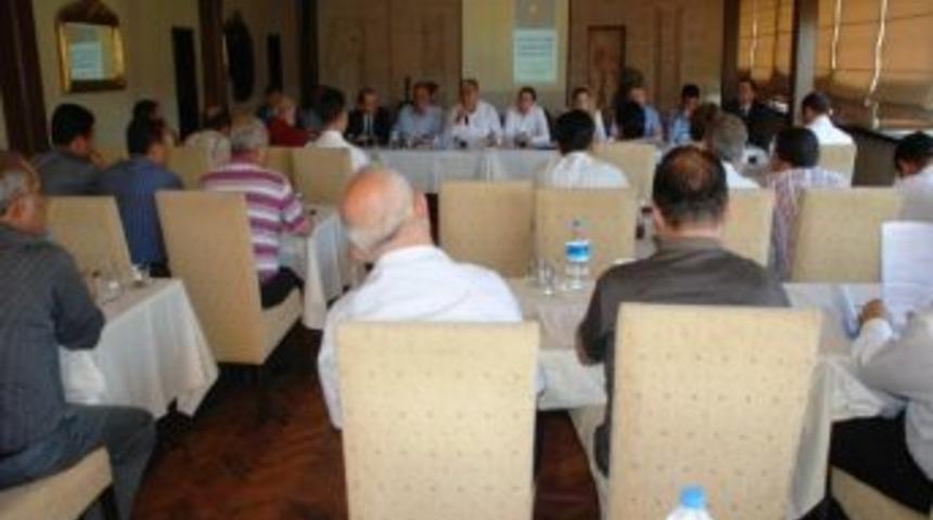 Akay İl&ccedil;e Başkanlarıyla Bir Araya Geldi