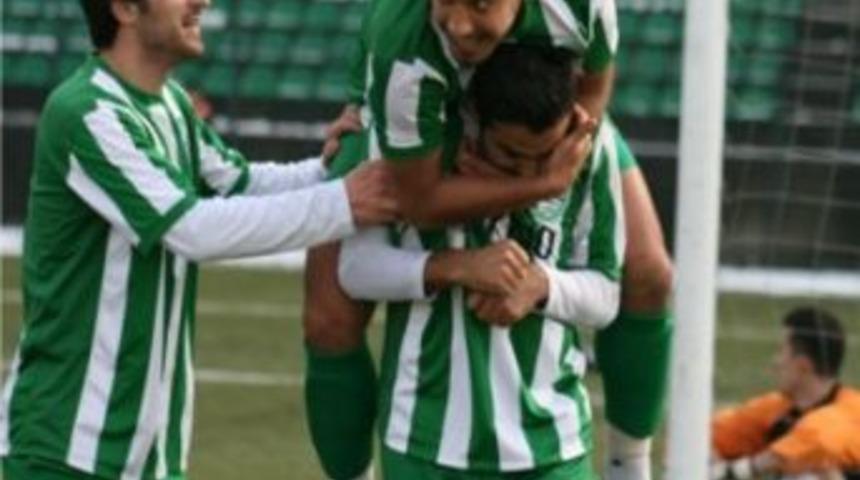 G&ouml;nen Belediyespor Transferlerini B&uuml;t&ccedil;esini Aşmadan S&uuml;rd&uuml;r&uuml;yor