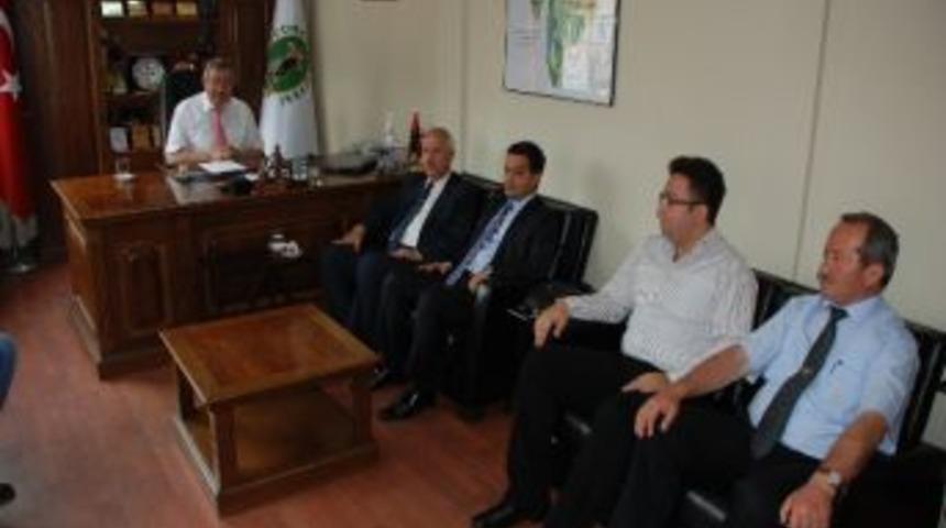 Başkan Mithat G&uuml;lşen&rsquo;e Taziye Ziyaretleri S&uuml;r&uuml;yor