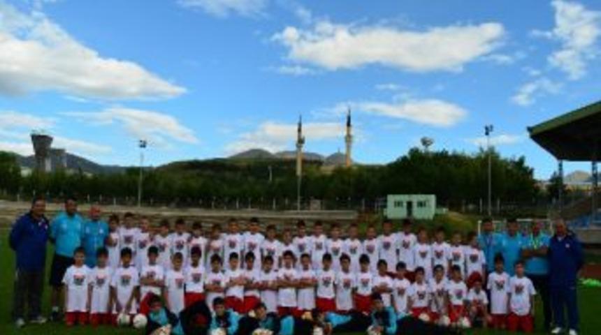 Futbol K&ouml;y&uuml;&rsquo;nden Yıldız Yetişecek