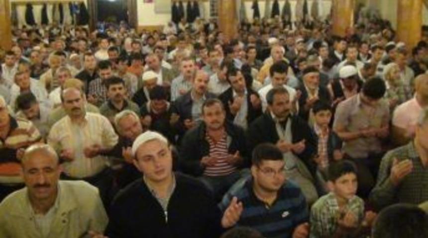 İşitme Engelliler İ&ccedil;in &Ouml;zel Kandil Programı