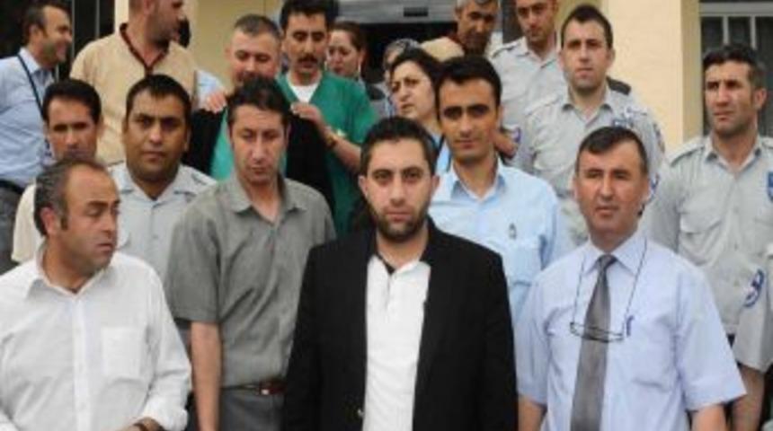 Hastane G&uuml;venlik G&ouml;revlisinin Bı&ccedil;aklanmasına Tepki