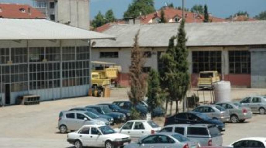 Sakarya İl &Ouml;zel İdaresi Makine Ve Ara&ccedil; Parkı Kaynarca Yolu&rsquo;ndaki Şantiyeye Taşındı