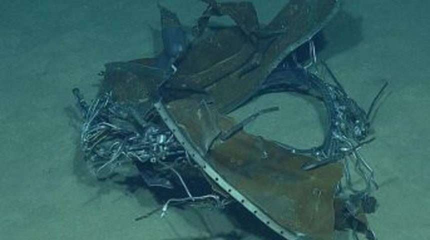 Suriye'nin D&uuml;ş&uuml;rd&uuml;ğ&uuml; U&ccedil;ağın Par&ccedil;alarına Ait Resimler Yayınlandı