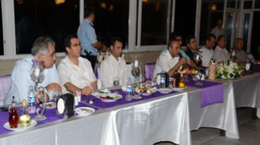 Terfi Eden Ve Tayini &Ccedil;ıkan Emniyet Personeli Onuruna Yemek