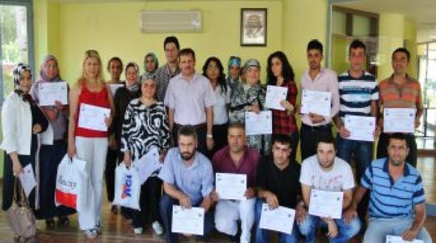 Yeni Girişimciler Sertifikalarını Aldı