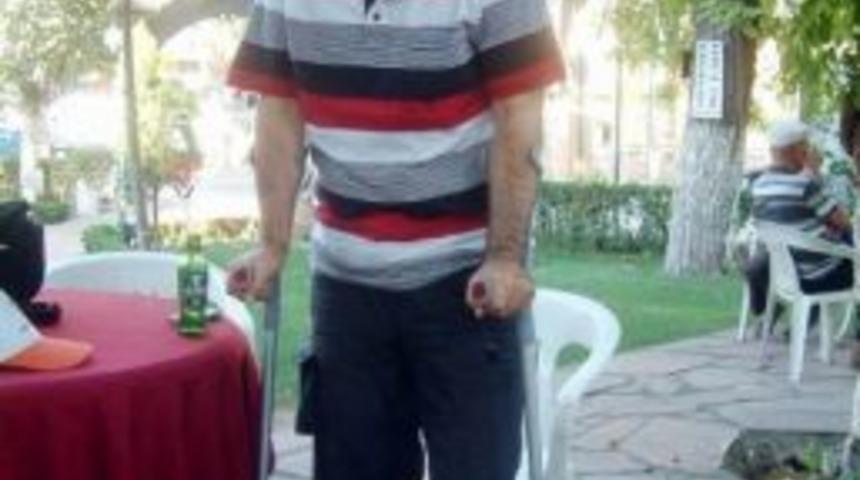 Koro Şefi &Ouml;ğretmene Nazar Değdi