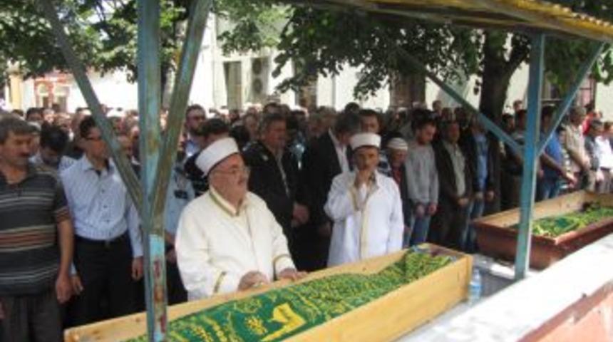 Samsun&rsquo;daki Selde &Ouml;len Kardeşler Toprağa Verildi