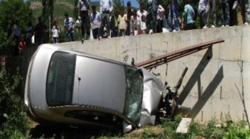 Hizan&rsquo;da Yaralanmalı Trafik Kazası