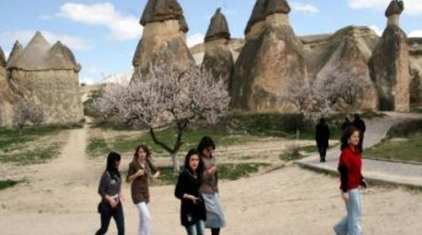 Kapadokya&rsquo;da Turist Sayısı 1 Milyon&rsquo;u Aştı
