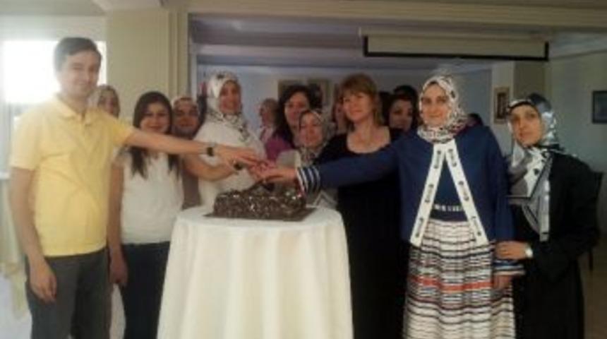 Ke&ccedil;i&ouml;ren G&ouml;n&uuml;ll&uuml; Akademisi'nde Sertifika Heyecanı